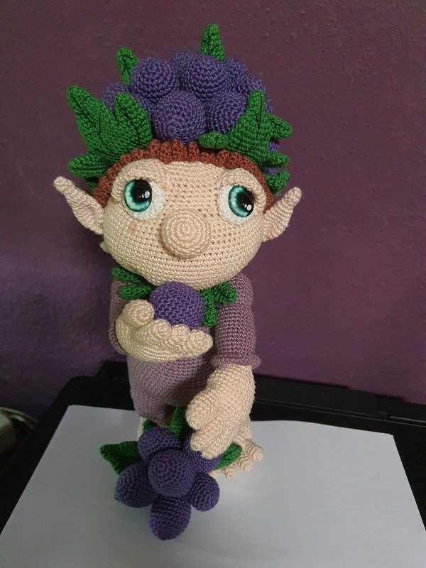 Crochet Pattern &quot; The  Grapes Elf &quot;