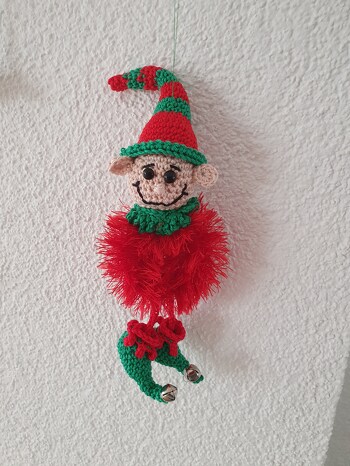 Super Anleitung habe gleich einen Wichtel ausprobiert, obwohl ich nur kleiner Ringe hate. Hat gut geklappt. Kopf einfach 3 Maschen weniger. Danke Lg.Rosi