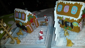 Spitze. Hat prima geklappt. Besonders die kleinen Details haben Spaß gemacht. Habe gleich zwei gemacht zu Weihnachten für meine Schwestern. Als Clou noch ein Foto von innen reingeklebt, sieht dann aus als würde sie rausschauen, noch etwas Deko dazu. Kam sehr gut an!