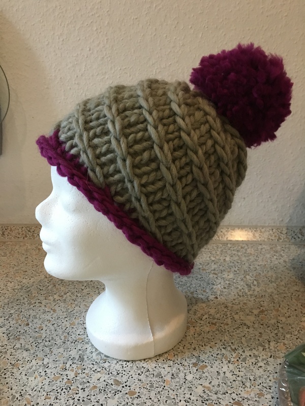 Strickanleitung für elegante Bommel-Beanie, wool elegance, Strickmütze
