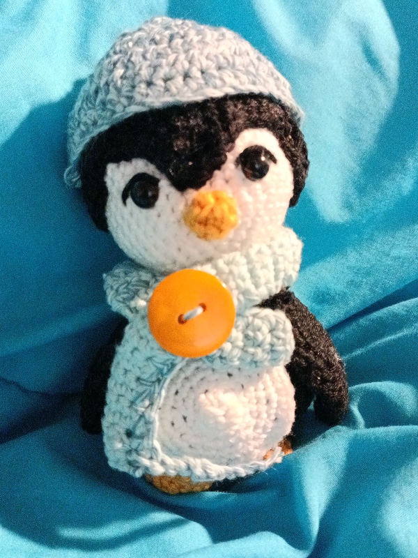 Frodo der Pinguin mit Schal und Mütze - PDF Anleitung