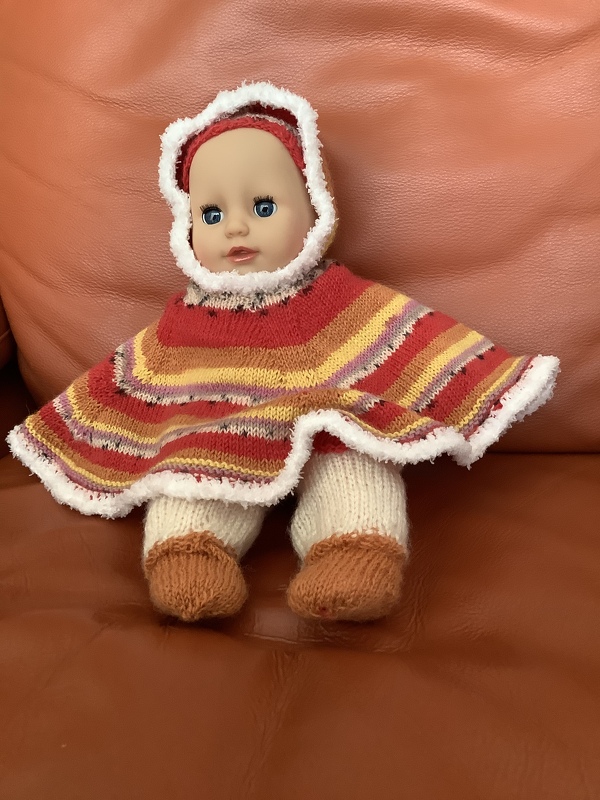 Wintercape / Weihnachtscape / Poncho für Puppen 35-46 cm - Strickanleitung