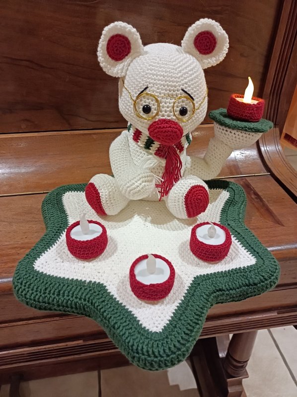 Häkelanleitung / Amigurumi / Adventsgesteck ~ Eisbär
