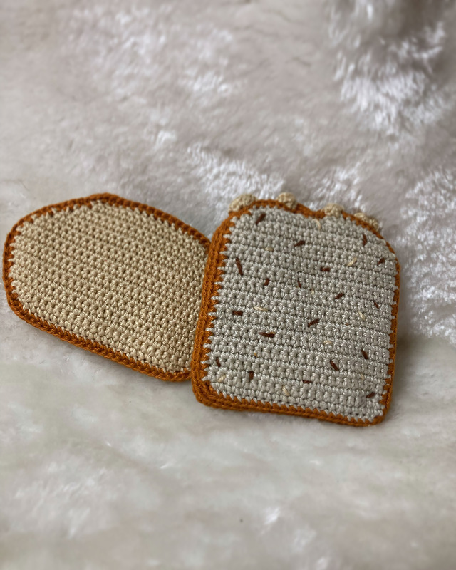 Häkelanleitung "Brotscheiben - zwei Sorten"