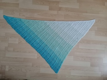 Es hat Spaß gemacht dieses schöne Tuch nach zuarbeiten.