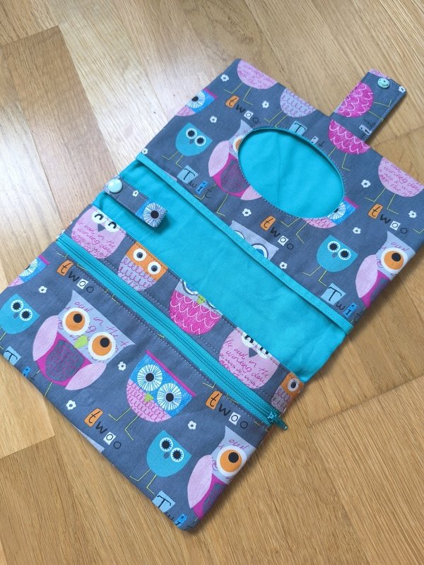 Windeltasche mit Feuchttücherfach