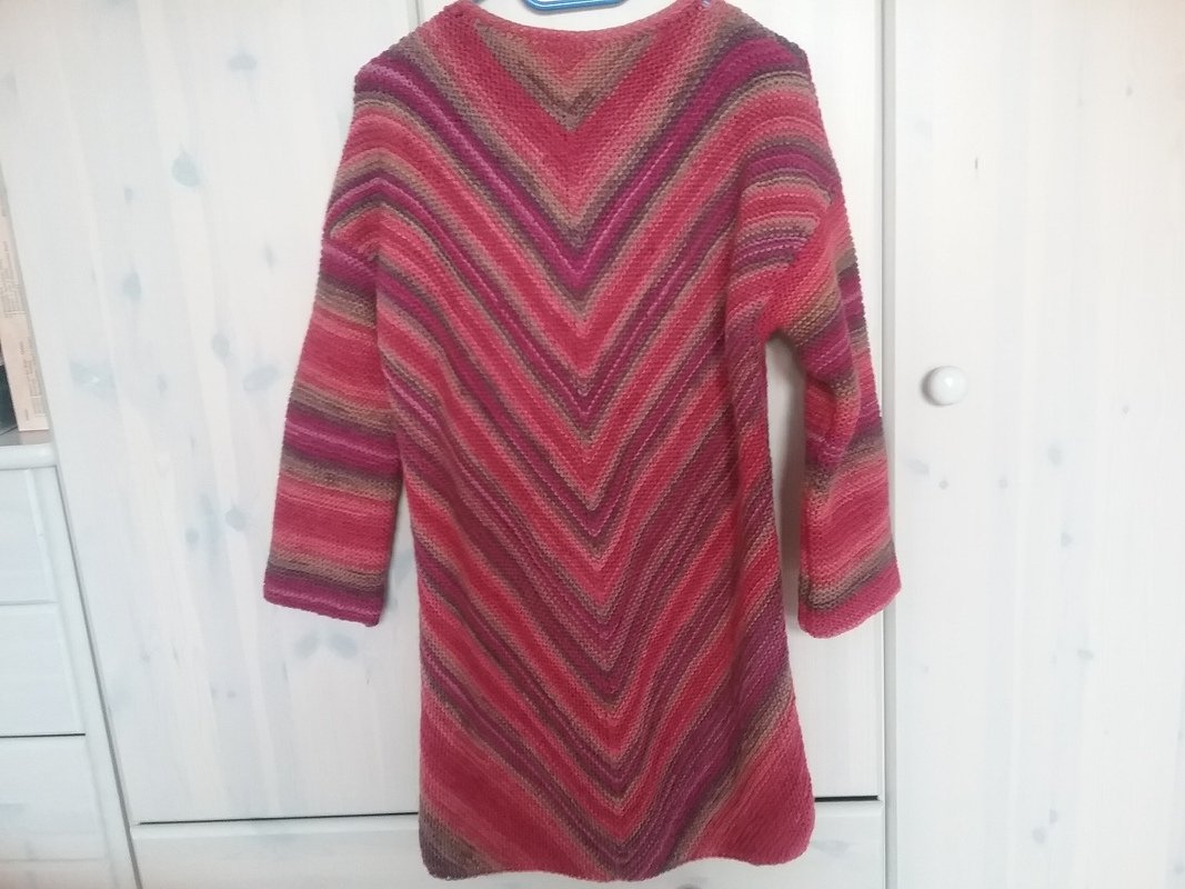 Strickanleitung Damenjacke &quot;Schrägstrick&quot;