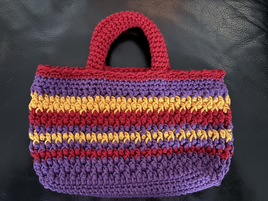 Häkelanleitung für die Mädchentasche &quot;Little Miss Pretty&quot;