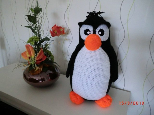 Pablo the penguin XXL