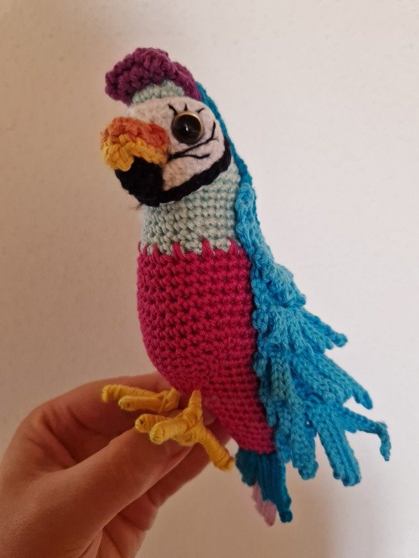 Ara-Papagei. Häkelanleitung