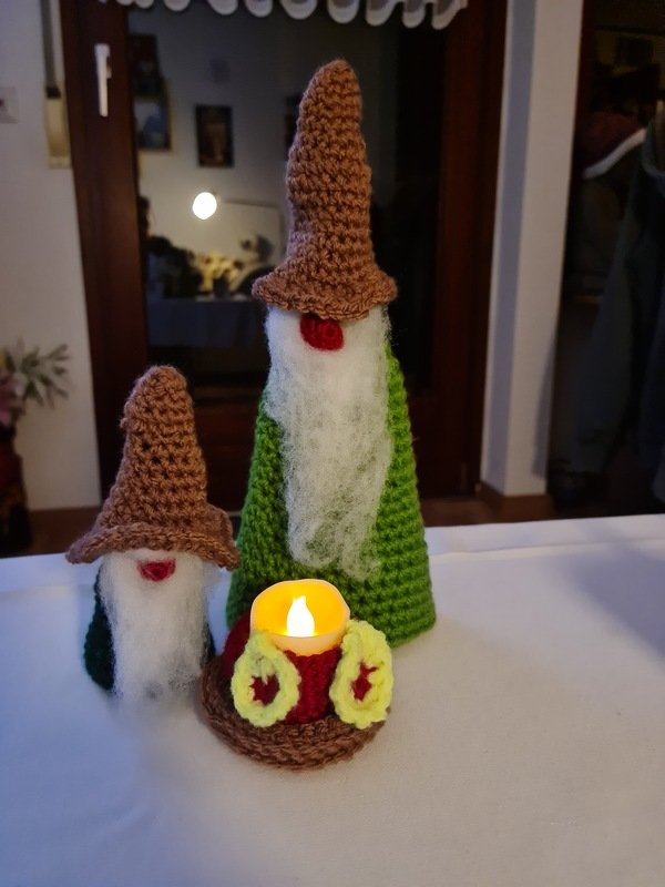 Häkelanleitung Waldwichtel am Lagerfeuer