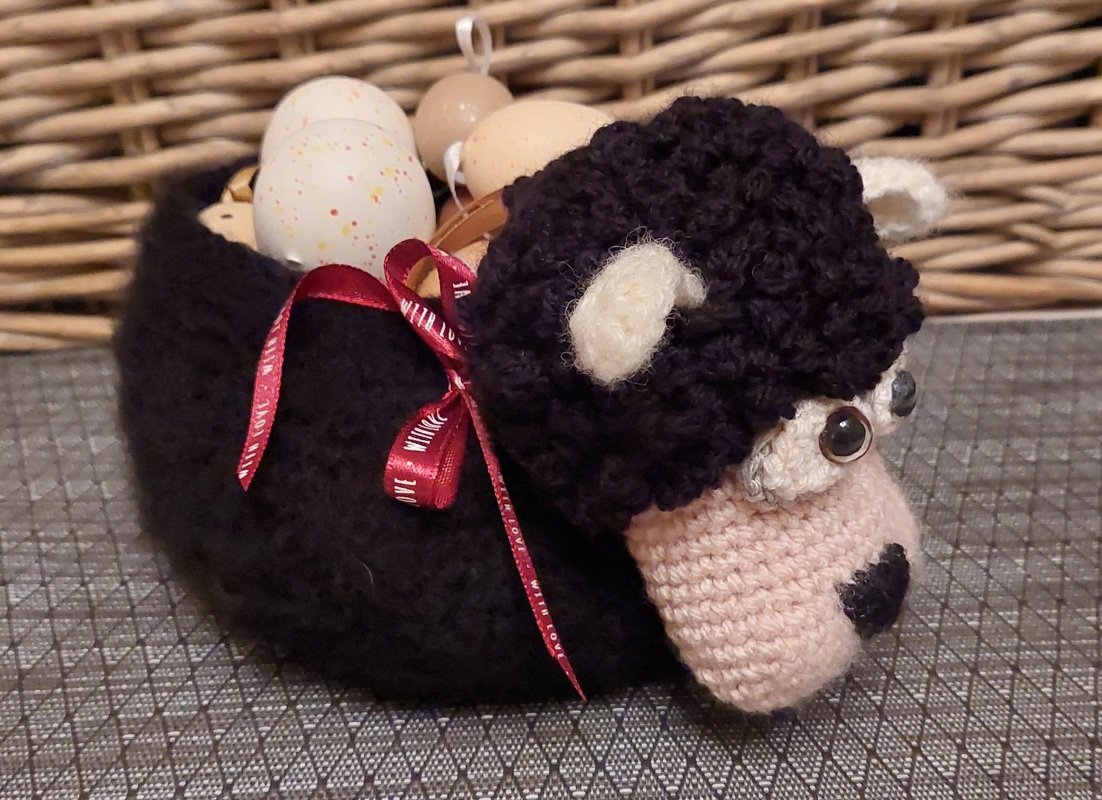 Häkelanleitung Määääry das Osterlamm