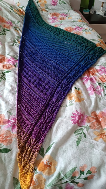 Tuch Pantariste von KleinesFeines gehäkelt aus eine Wunschwicklung von Woolypop