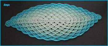 Habe noch eine Miniversion von der Valerie gehäkelt, ca. 190m. Habe als Anschlag 13 O's gemacht. War an einem Abend gehäkelt gewesen :).