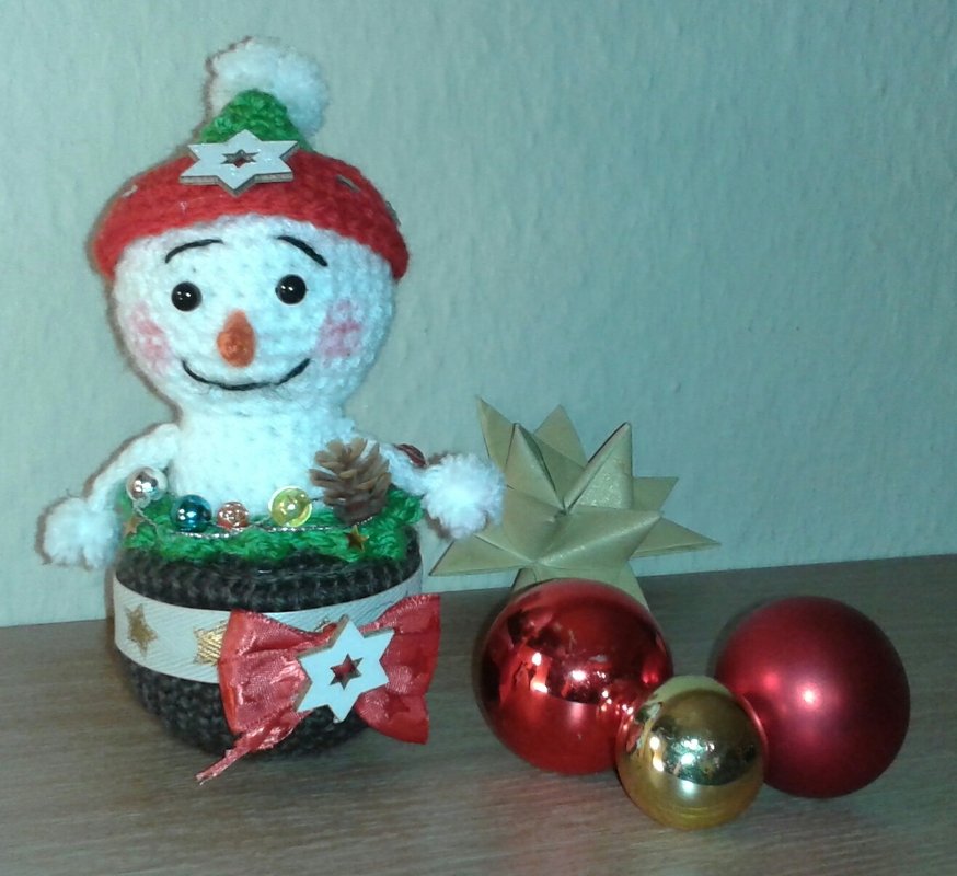 Schneemann im Topf -- Häkelanleitung von Haekelkeks®