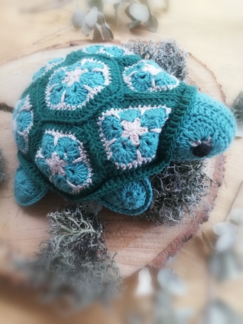 Meine Tilda wurde durch das Kirschkernkissen im Bauch zum traumhaften Wärmekissen