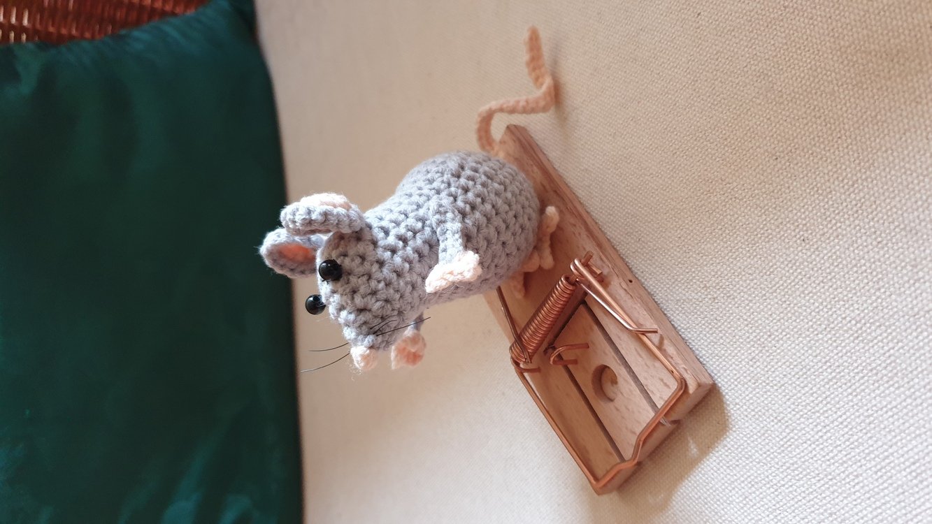 Small Mouse. Crochet pattern