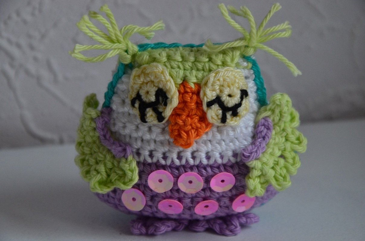 Eulen häkeln - Schlüsselanhänger Häkelanleitung - Verliebte frühlings Eule