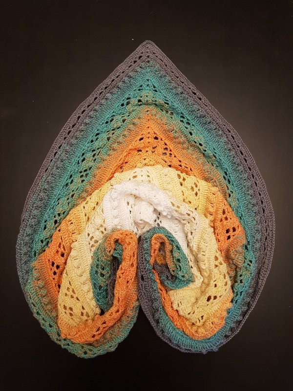 Crochet Pattern Triangular Scarf &quot;Aglaia&quot;