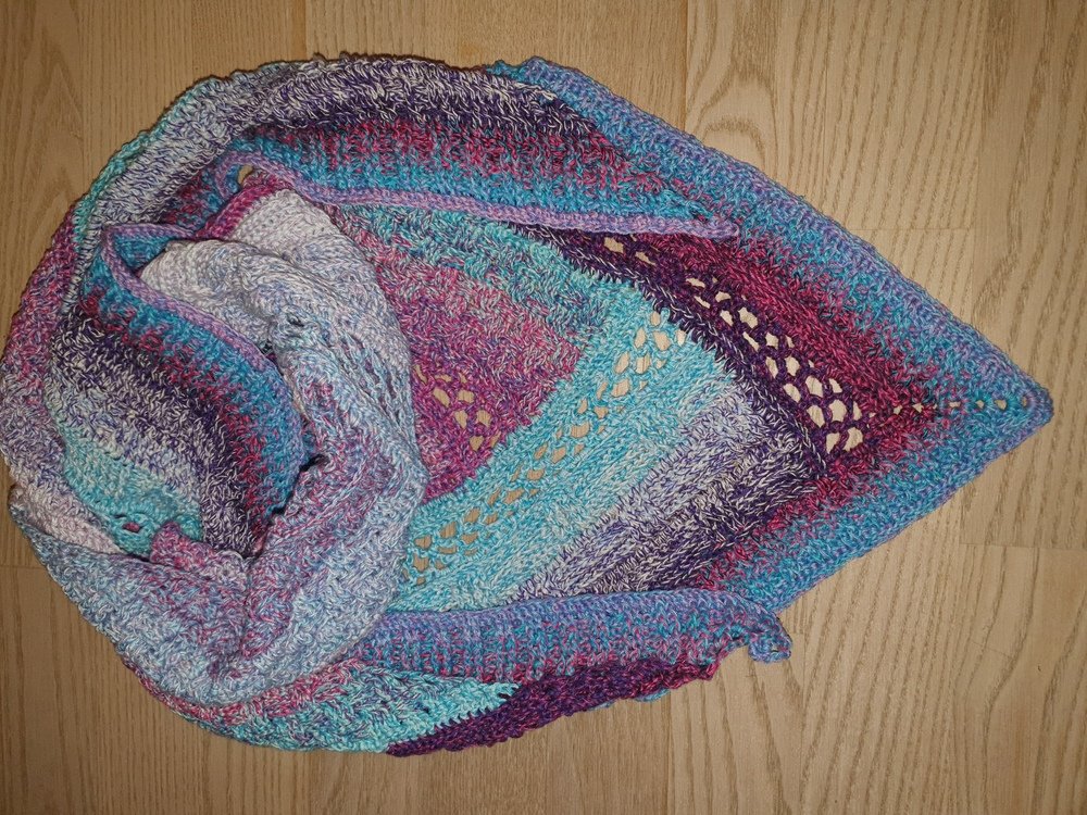 Crochet Pattern Triangular Scarf &quot;Akaste&quot; - Handmade Unique Design