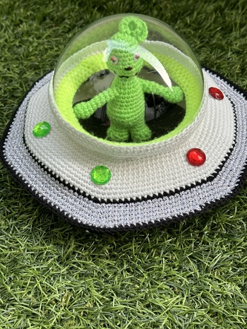 Kombinierte Häkel und Bastel-Arbeit, wirklich klasse!