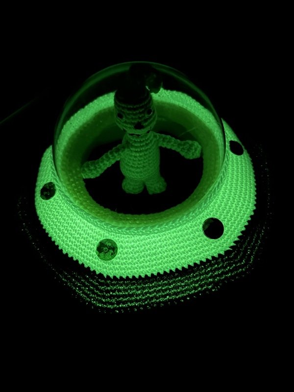 Häkelanleitung UFO mit Alien