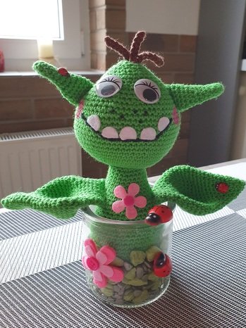 Diese Pflanze ist super pflegeleicht, braucht kein Wasser nur etwas Liebe und zaubert mir jeden Morgen beim Frühstück ein Lächeln aufs Gesicht. Die Anleitung war sehr gut umzusetzen und dann auch noch kostenlos. Vielen Dank für diese Pflanze 🤩