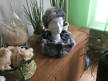 Schal von Sonnenblume, Flechtstirnband aus YouTube
Sieht toll aus