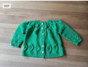 Anleitung was sehr gut .
Hab schon vielrs gestrickt, aber ein so detaillierte Anleitung hatte ich noch nie.
Reihe für Reihe beschrieben. Absolut empfehlenswert!
