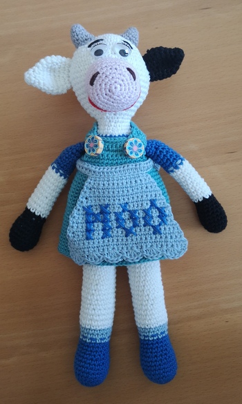 Ich habe die Kuh als Geschenk für meine Freundin gehäkelt und das "MOO" is ein Insider von uns beiden. Die Erklärung ist wirklich erstklassig! Vielen Dank!