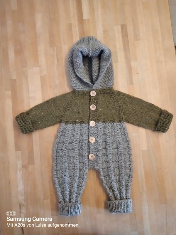 Strickanleitung Babyoverall in Größe 56-62, nahtlos,Stricktabelle mit Foto