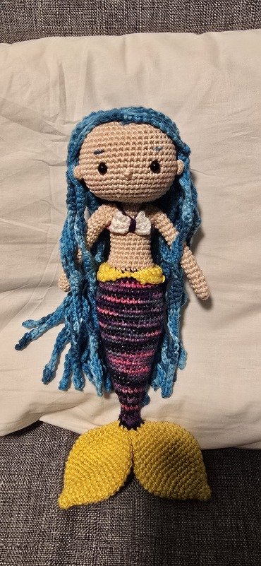 Crochet pattern mermaid, amigurumi doll