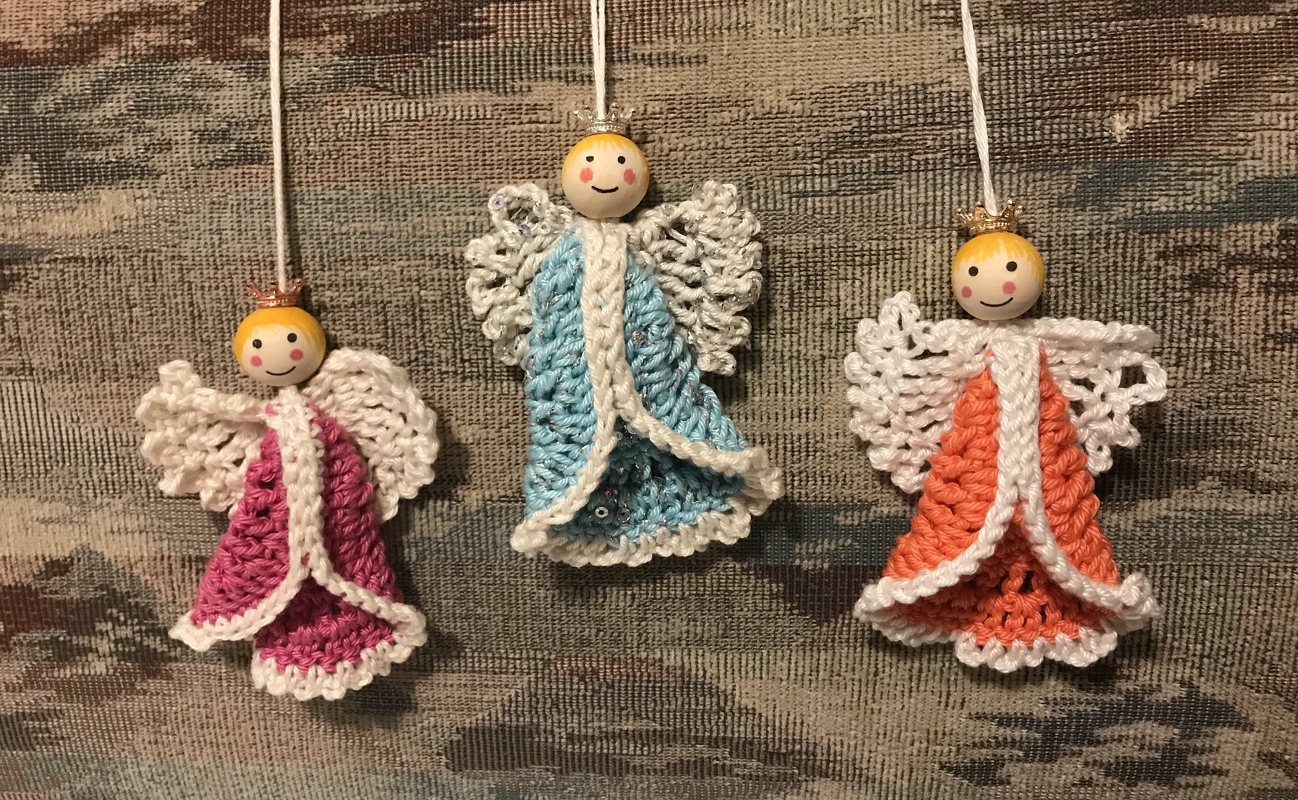 Häkelanleitung bunte Engel, perfekt zur Verarbeitung von Wollresten