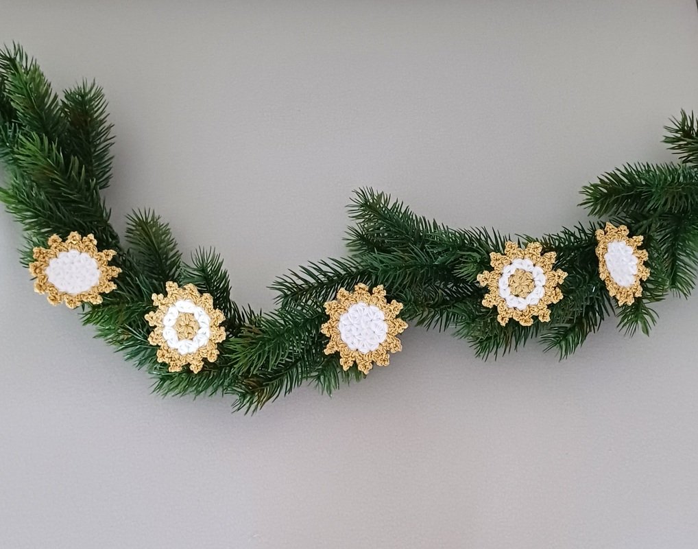 Snowflake "Lumina" in 2 Sizes - Crochet Pattern