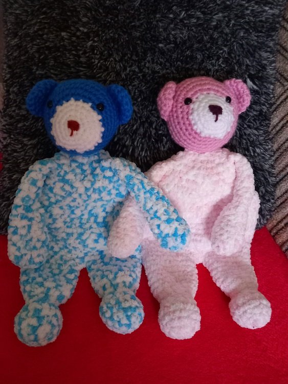 Bear snuggler crochet pattern, bear lovey pattern, comforter