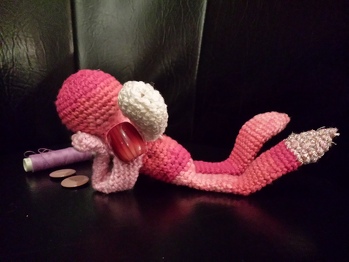 . ..als absoluter Anfänget war dieser Engel mein erstes Projekt aus Wolltesten. Die Anleitung ist einfach und. Auf das Ergebnis kann man Stoz sein.