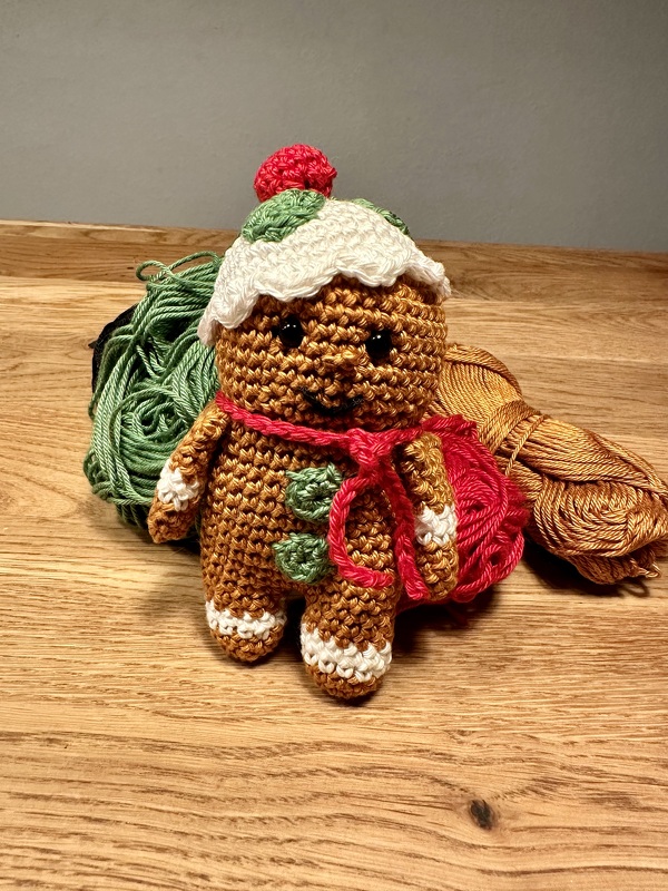 Häkelanleitung Kleines Lebkuchenmännchen