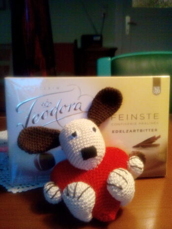 Herzibert -Geschenk zum Valentinstag für meinen Schatz. Eine sehr gute Anleitung. Das Zusammenhängen der Teile war ein wenig kniffelig - aber ich finde er ist gut gelungen