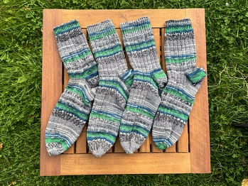 #Sockenweltrekord
Socken in gleicher Größe und gleicher Farbe machen das Sortieren einfacher.