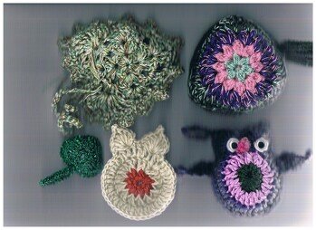 es hat alles geklappt,ich habe auch in Stulpen ein Eulengesicht interprätiert