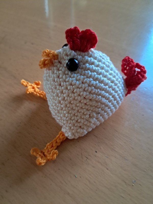 "Sweet Big Chicks" - Crochet pattern for hens to cuddle