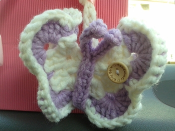 Sehr, manchmal fast zu ausführlich mit Bildern und Text erklärt! Ich habe den Schmetterling mit MyBoshi (6Nd) gehäkelt dann wird er Handgroß, war ein super Geschenk für einen Schmetterling-Fan!