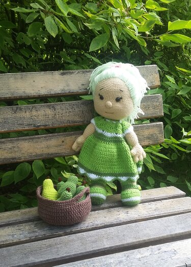 Häkelanleitung Puppe, Bella das Birnenmädchen