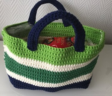 Häkelanleitung Tasche kunterbunt (schnell und einfach)