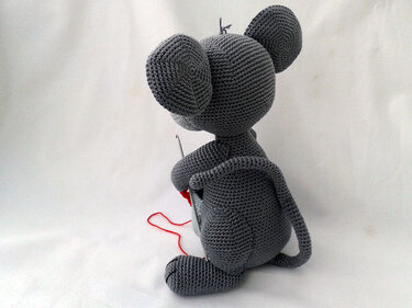 Häkelanleitung Lola, die Maus