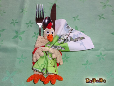 Bestecktasche Huhn, nicht nur zu Ostern - gehäkelt von Dadade - Häkeln