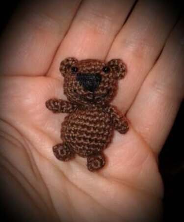 Kostenlose Häkelanleitung - Mini Teddy FreeBook
