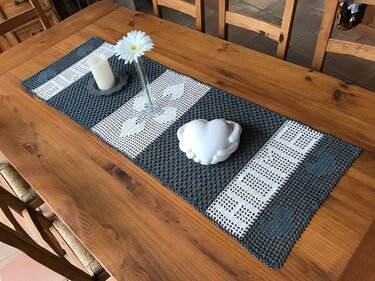 Häkeln / Tischläufer Home