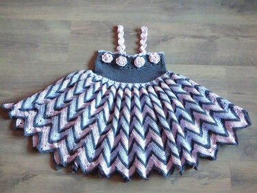 Häkelanleitung - Kleid Zick-Zack-Kleid - alle Kindergrößen