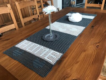 Häkeln / Tischläufer Home